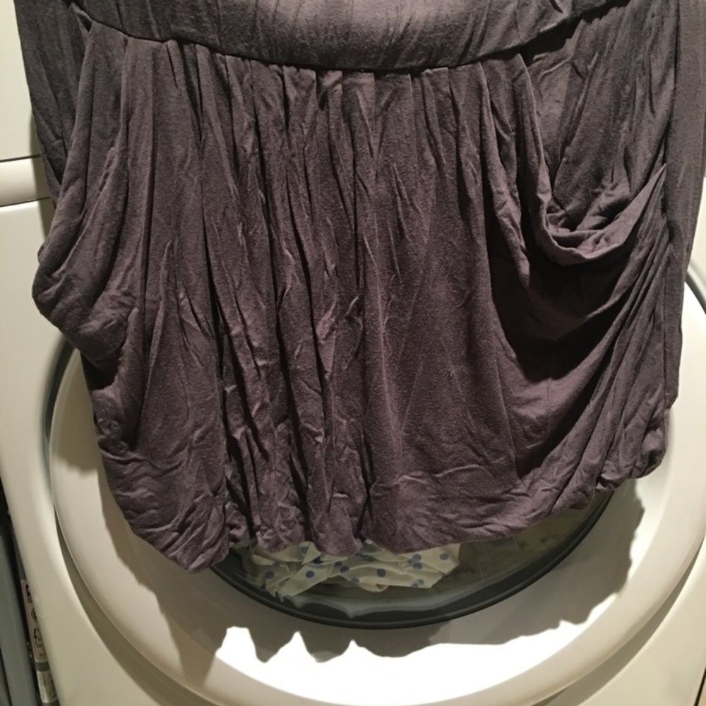 Knee Length Gray Skirt w/ Pockets